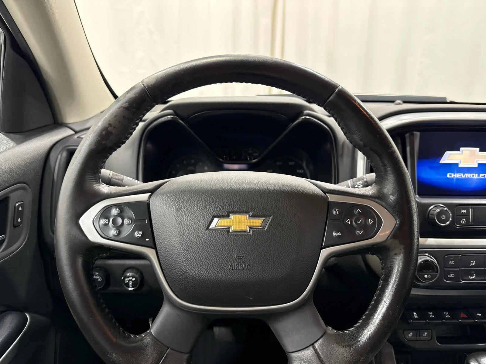 Used 2022 Black Chevrolet ZR2 image 18