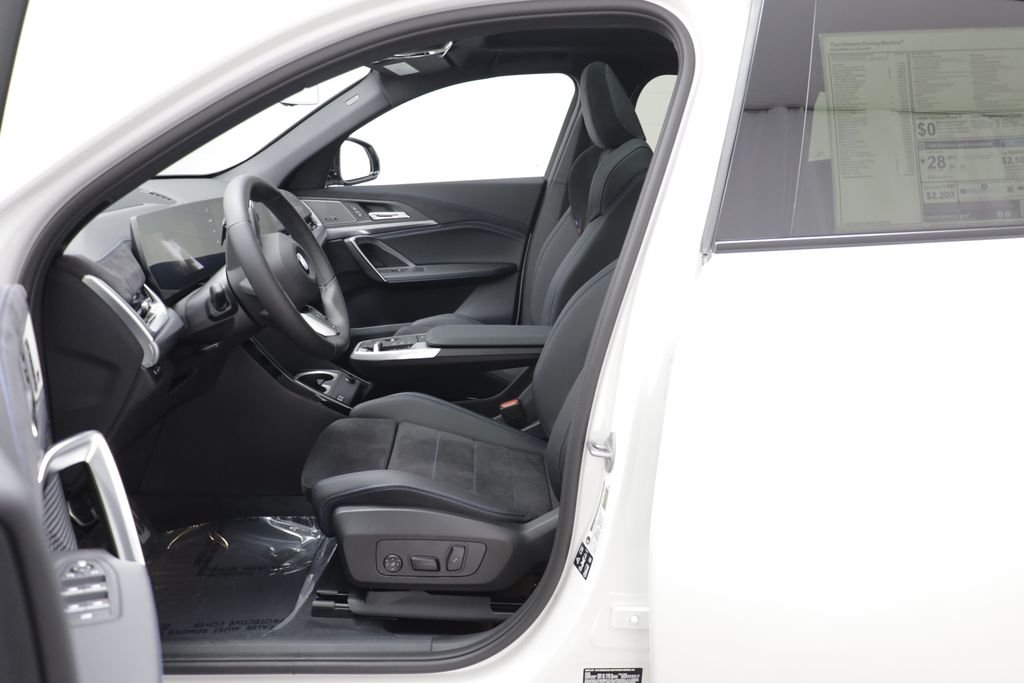 New 2026 Alpine White BMW xDrive28i image 6