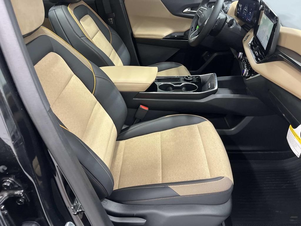 New 2027 Mosaic Black Metallic Chevrolet ACTIV image 29