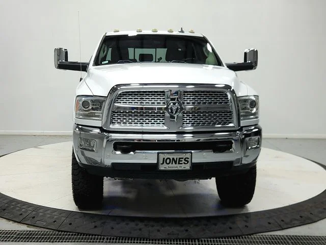 Used 2018 White Ram Laramie image 3