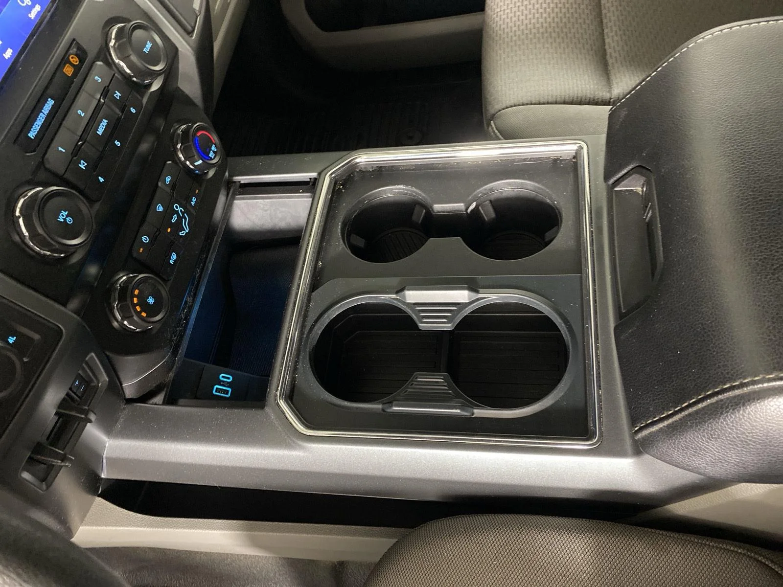 Used 2021 Agate Black Ford XLT image 24