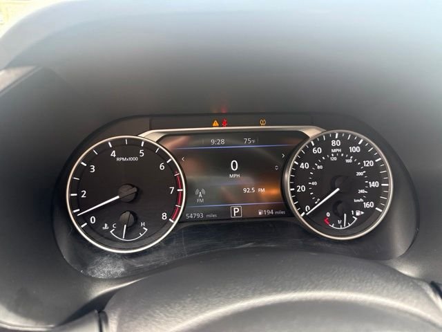 Used 2023 White Nissan SR image 18