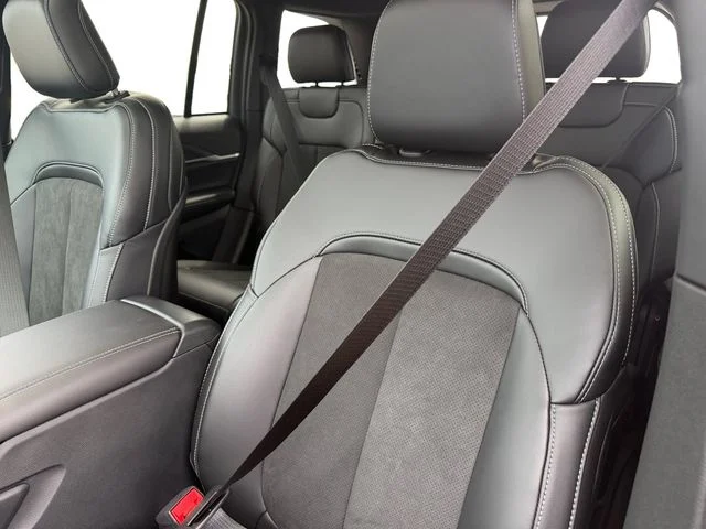 New 2026 Gray Jeep Altitude image 15