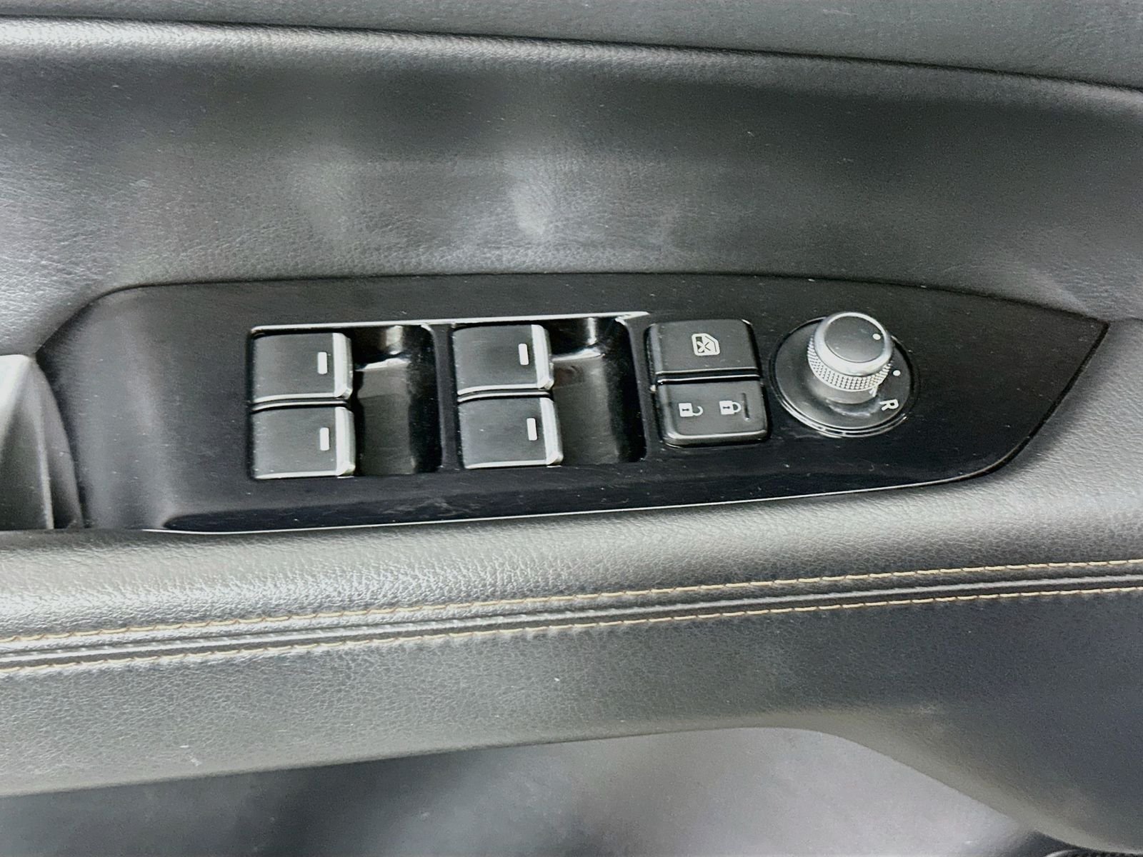 Used 2021 Eternal Blue Mica Mazda Grand Touring image 18