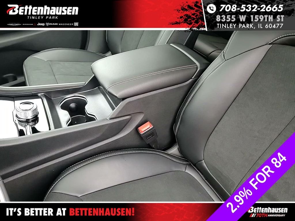New 2026 Baltic Gray Metallic Clear-Coat Exterior Paint Jeep Altitude image 22