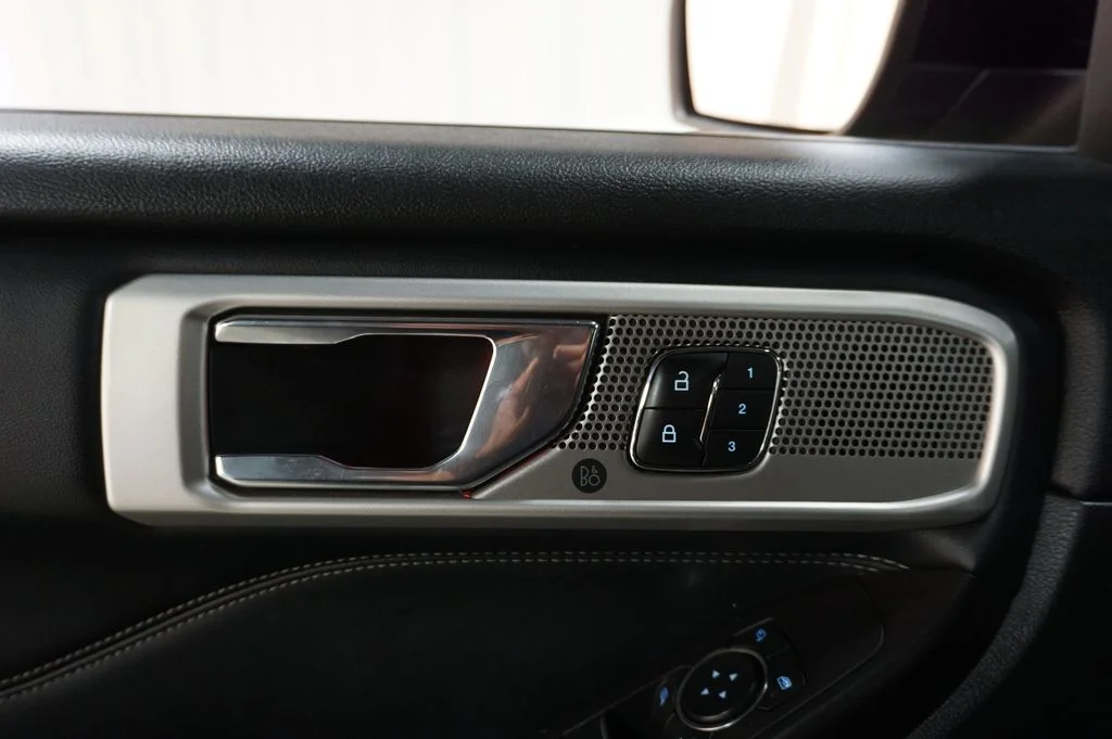 Used 2020 Magnetic Ford Limited image 36