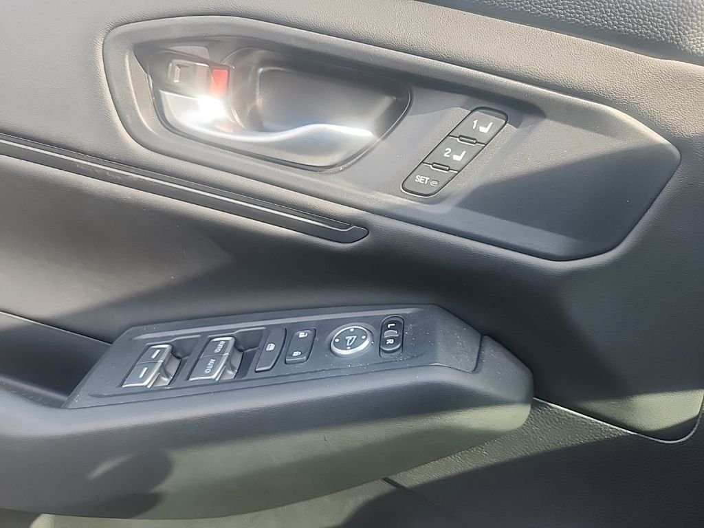 Used 2024  Honda EX-L image 26