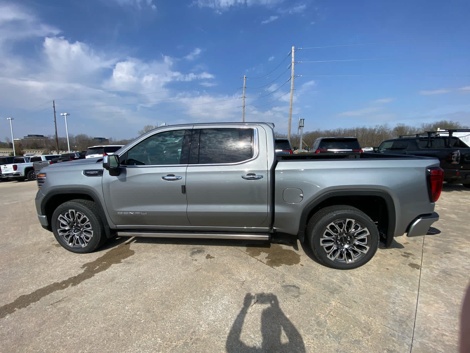 2026 GMC Sierra 1500 Denali Ultimate - Photo 9