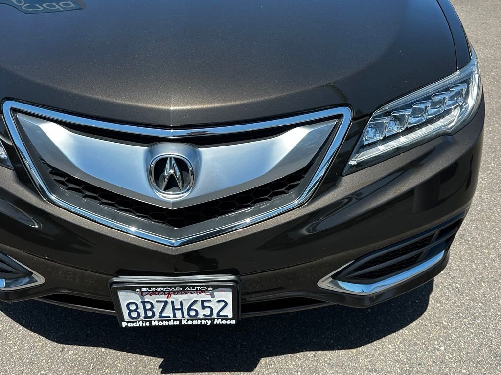 Used 2018  Acura Technology Package image 5
