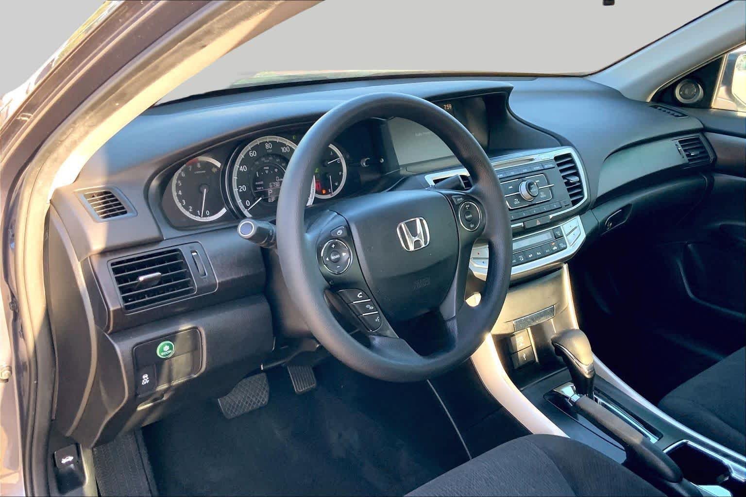 Used 2015 Modern Steel Metallic Honda EX image 15