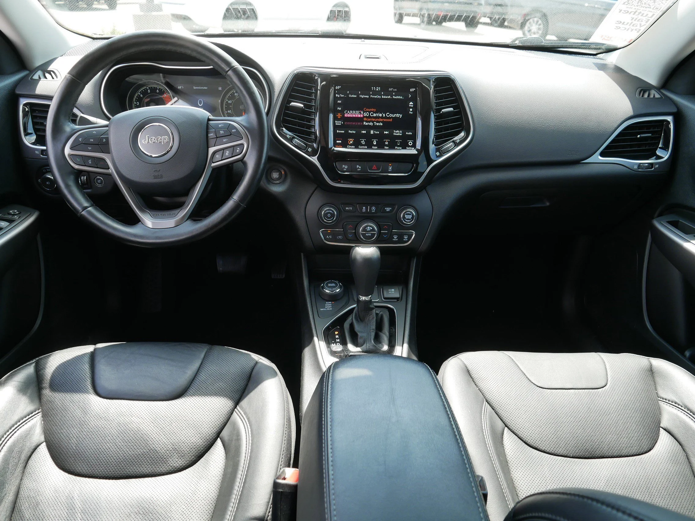 Used 2021 Bright White Clearcoat Jeep Limited image 10
