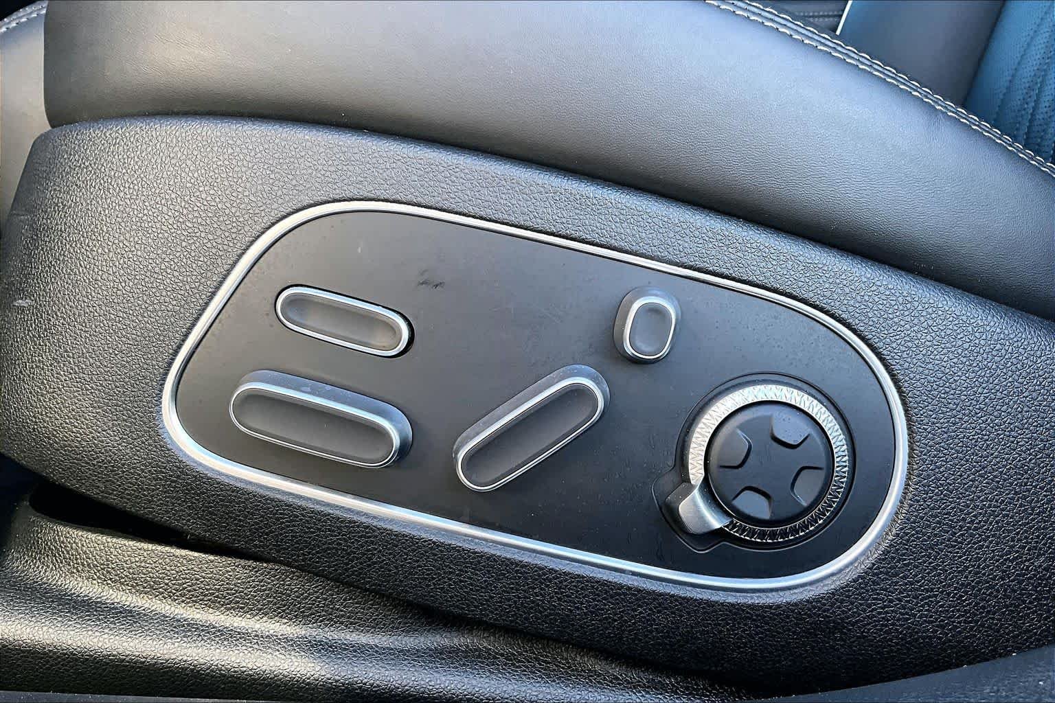 Used 2024 Maui Black Genesis e-SC image 35