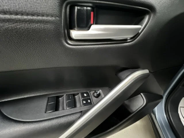 Used 2023  Toyota XLE image 25