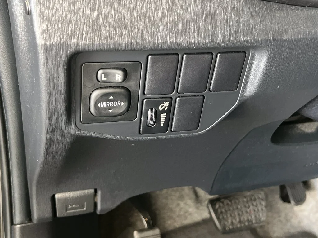 Used 2013 Black Toyota Two image 35