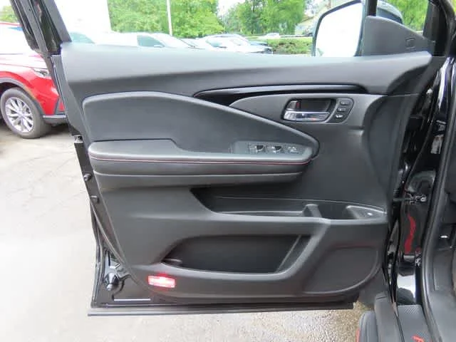 2021 Honda Ridgeline Black Edition - Photo 16