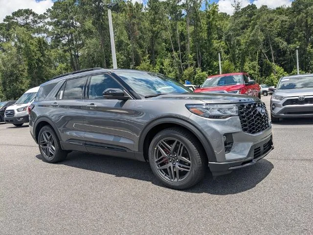 New 2026 Carbonized Gray Metallic Ford ST-Line image 29