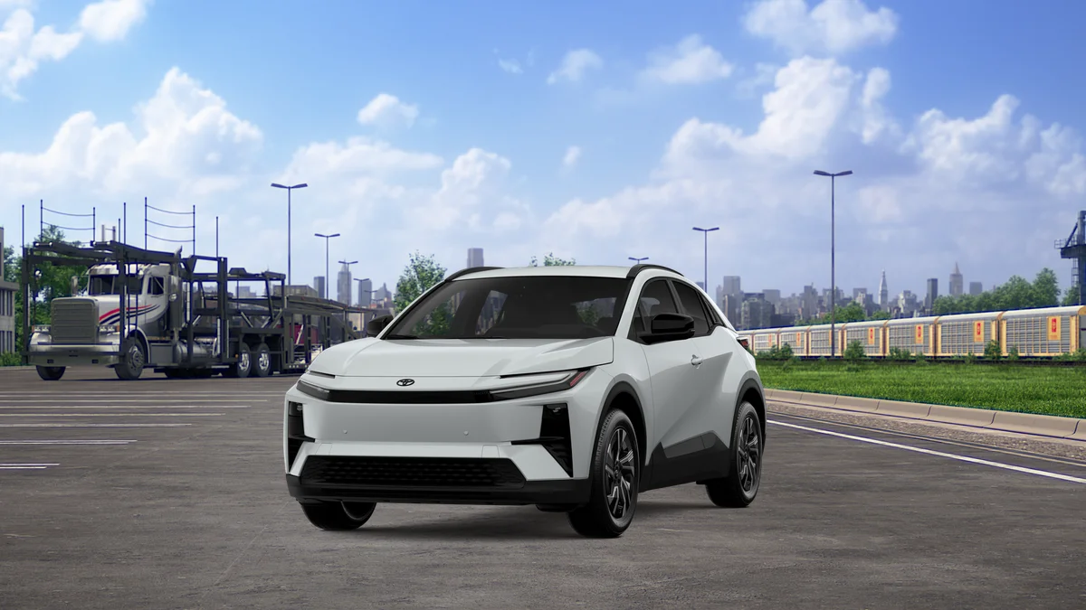 New 2026 Wind Chill Pearl Toyota SE image 18