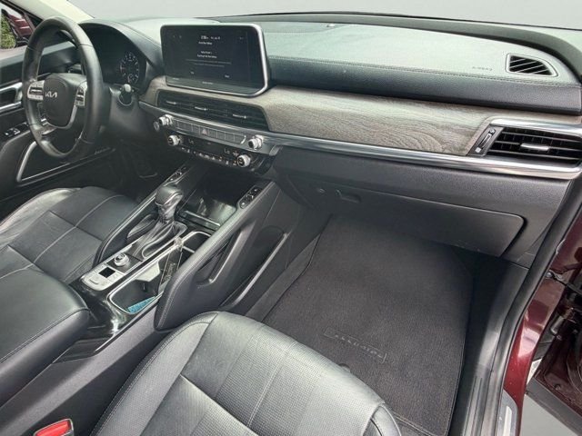 Certified Used 2022 Purple Kia SX image 20