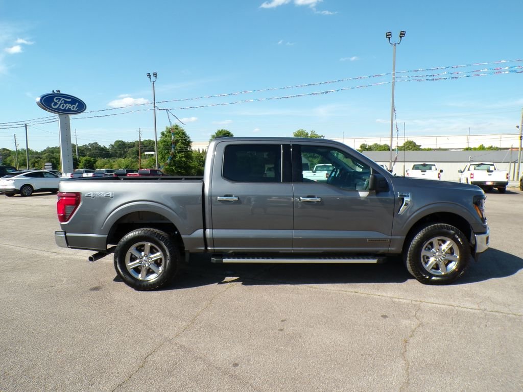 Used 2025 Gray Metallic Ford XLT image 8