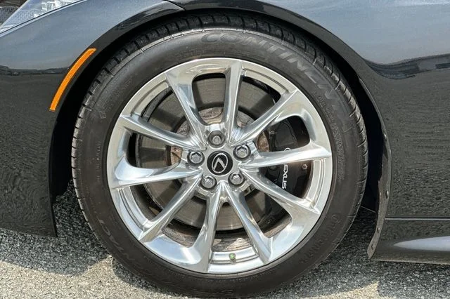 Used 2018  Lexus 500 image 30