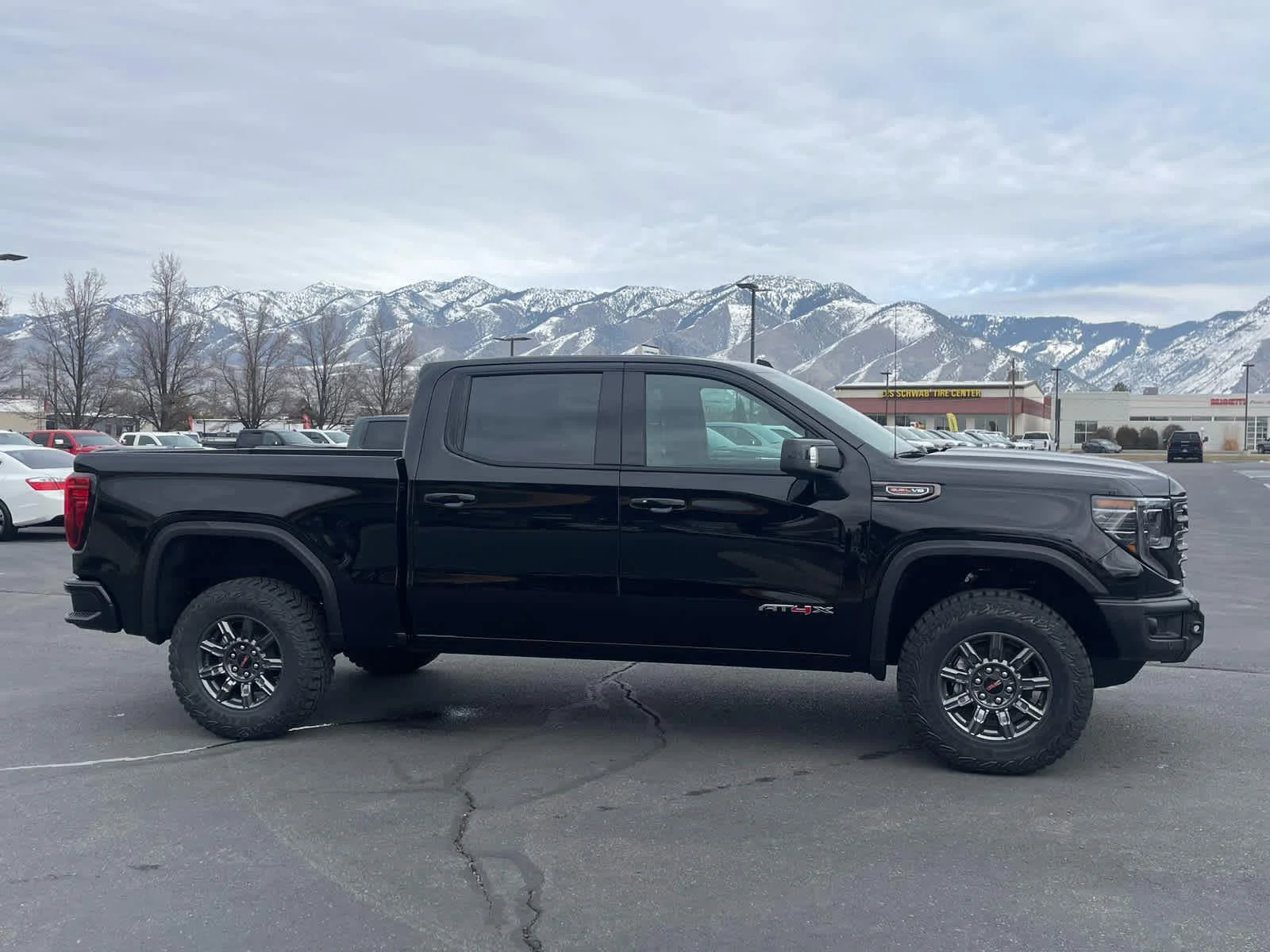 2026 GMC Sierra 1500 AT4X - Photo 7