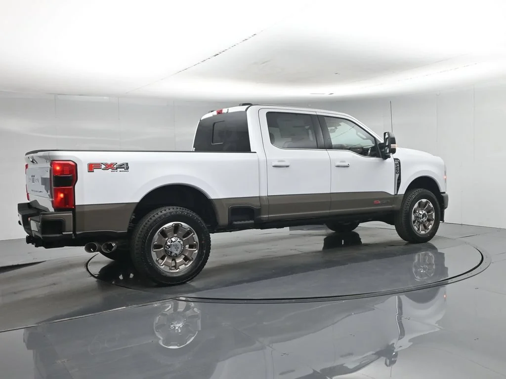 New 2027 Oxford White Ford King Ranch image 30