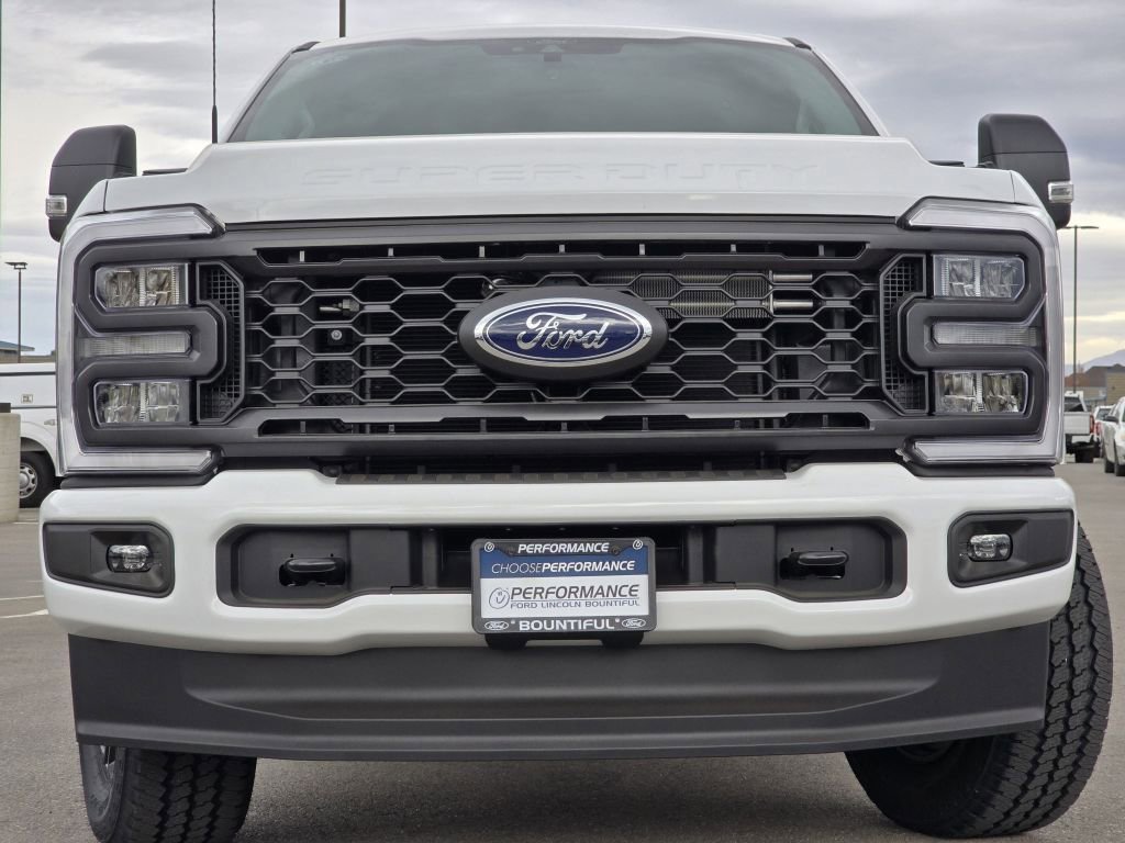 New 2026 Oxford White Ford XL/STX image 3