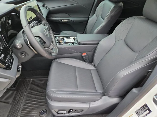 New 2026 Eminent White Pearl Lexus PREMIUM AWD image 6
