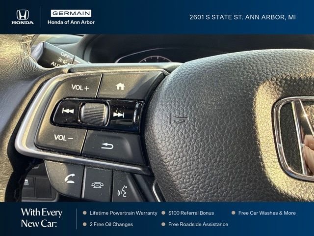 Used 2018 Modern Steel Metallic Honda Touring 2.0T image 26