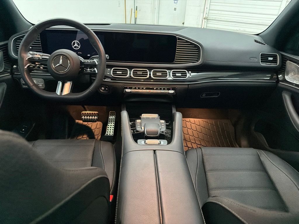 Certified Used 2025 Black Mercedes-Benz GLS 580 image 21
