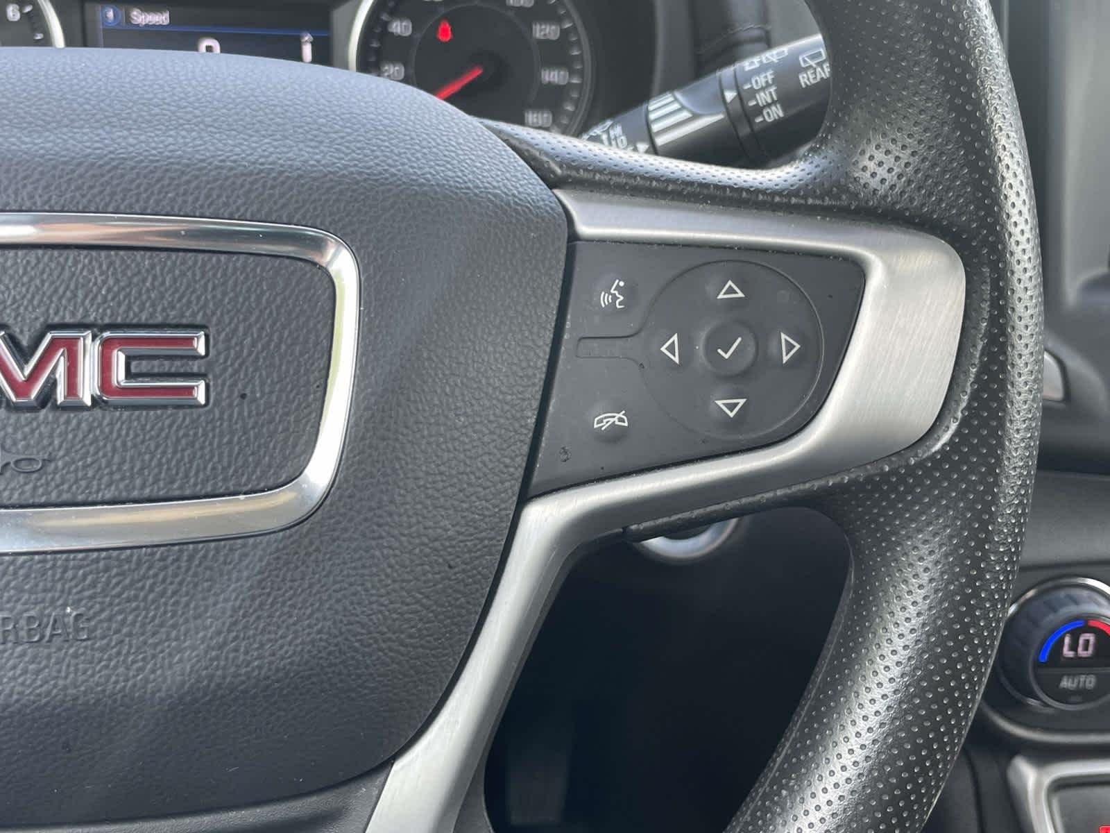Used 2024 Sterling Metallic GMC SLE image 38