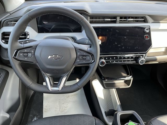 2027 Chevrolet Bolt RS - 11