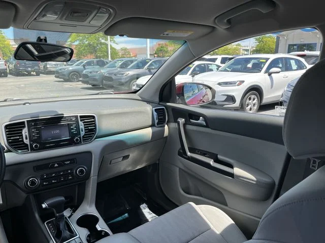 Used 2017 Red Kia LX image 12