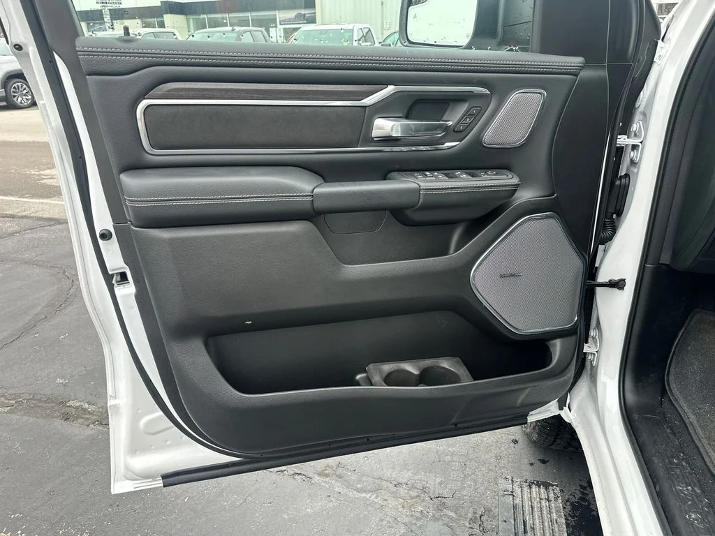 2026 RAM 1500 Laramie - Photo 14