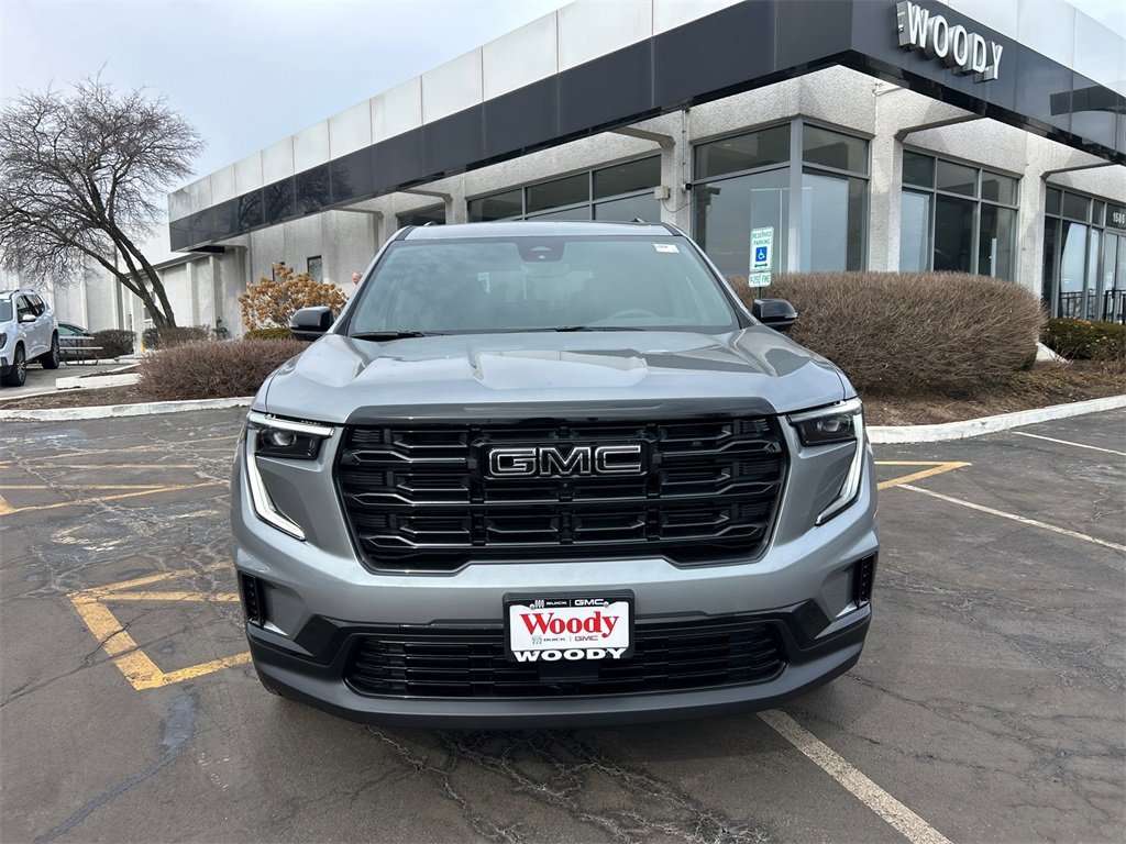 2026 GMC ACADIA - Image 2