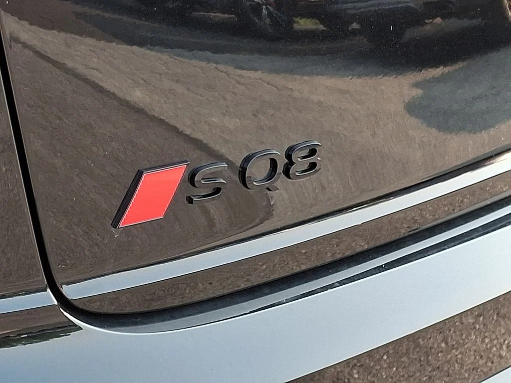 New 2026 Black Audi 4.0T Prestige image 12