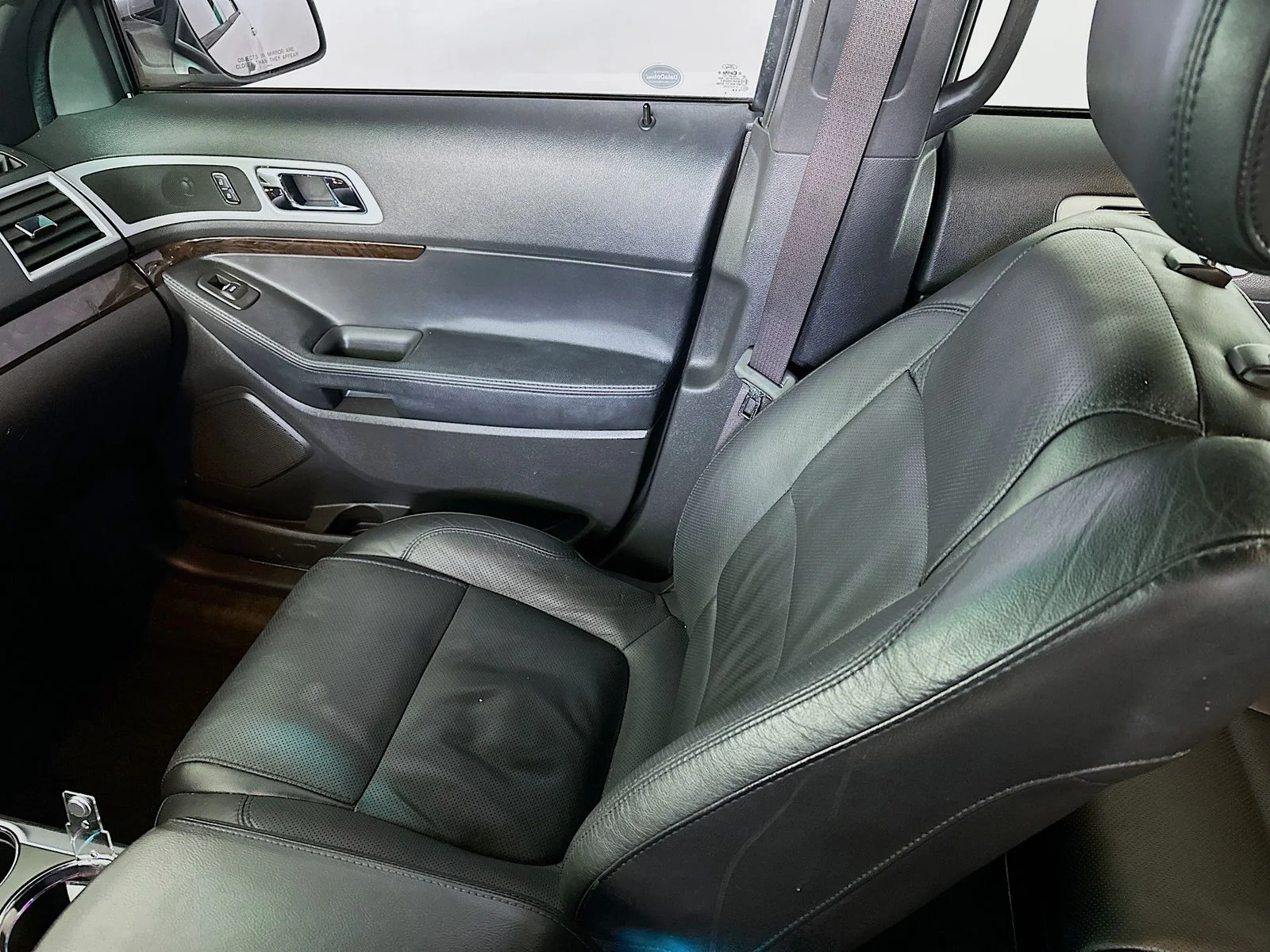 Used 2014 Ingot Silver Ford Limited image 23