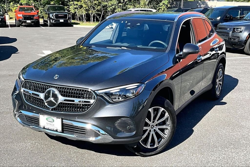 2025 Mercedes-Benz GLC