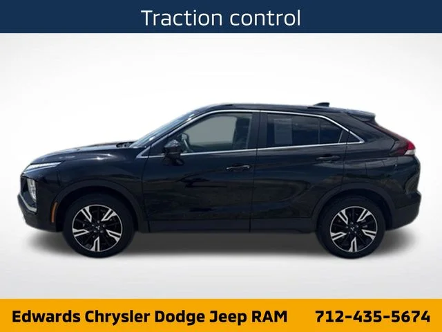 Used 2026 Black Mitsubishi SE image 4