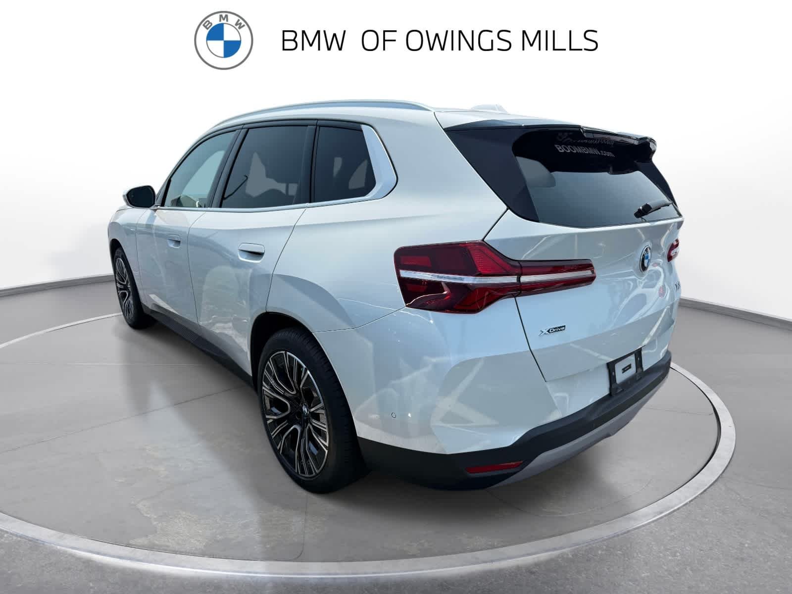 Certified Used 2026 Mineral White Metallic BMW 30 xDrive image 2