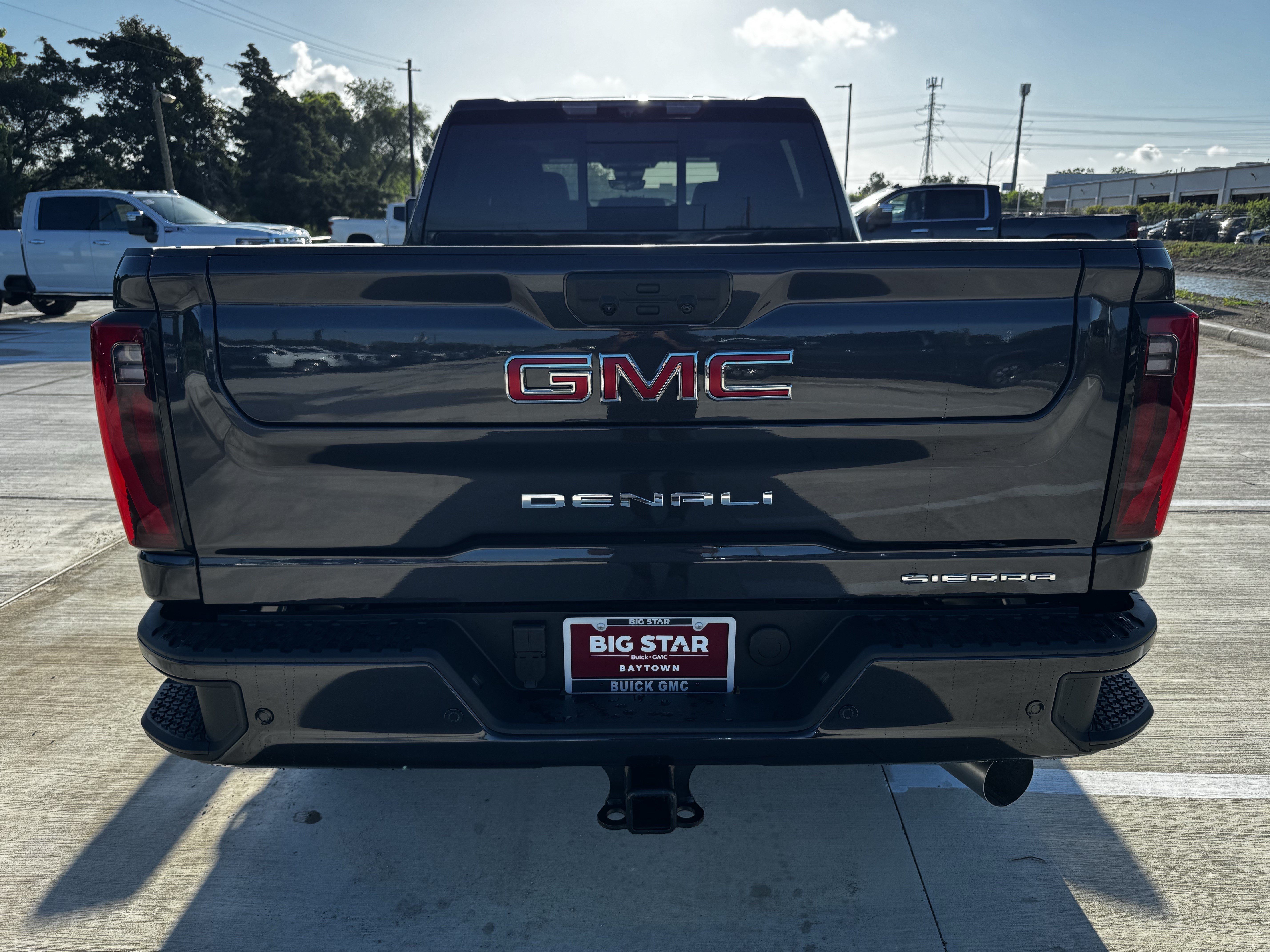2026 GMC Sierra 2500HD Denali - Photo 6