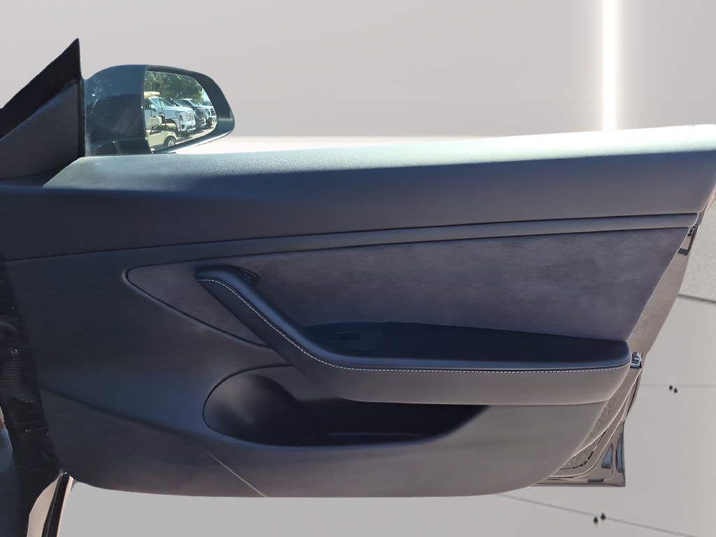 Used 2021 Black Tesla Long Range image 31