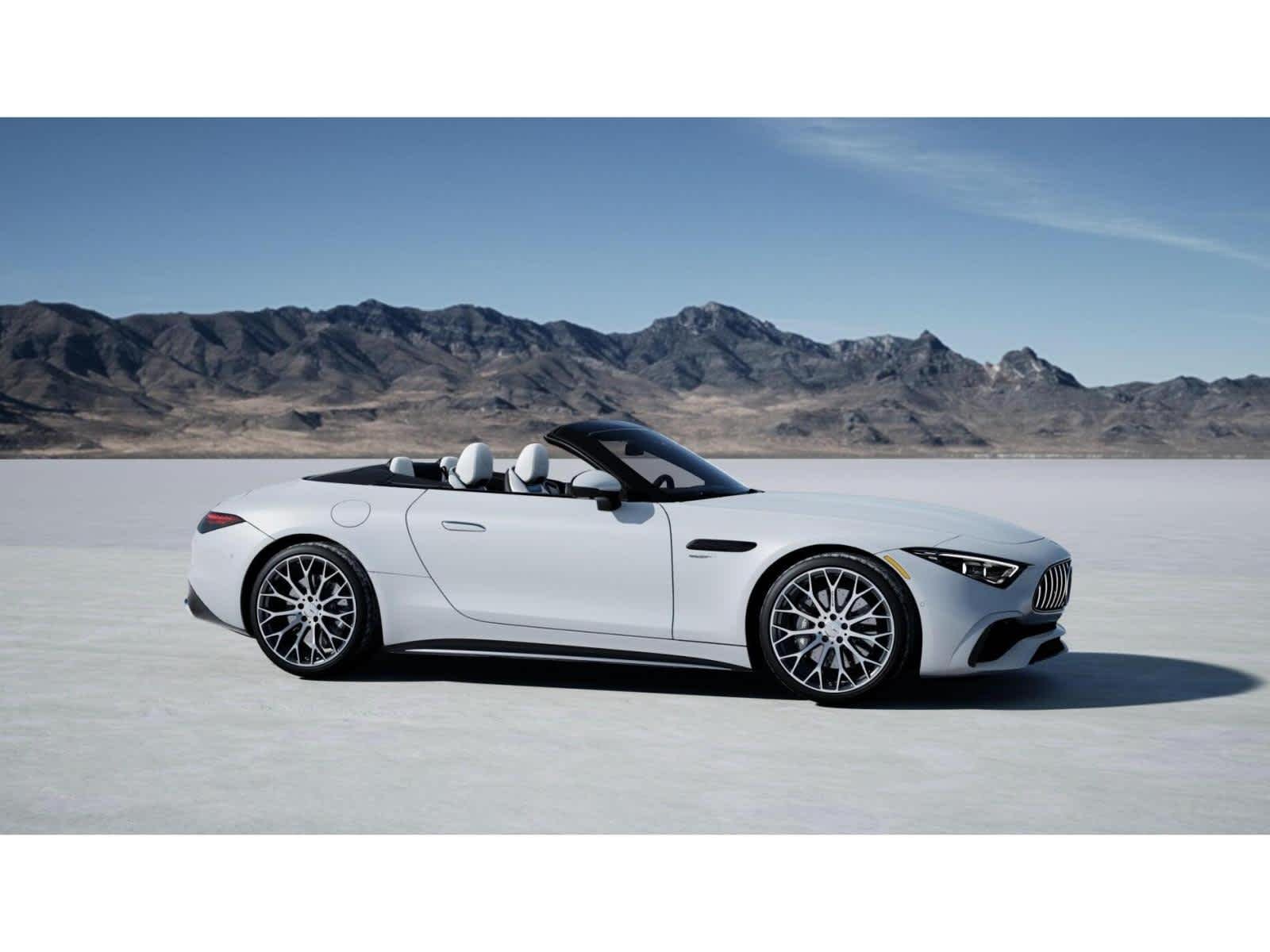 New 2027 MANUFAKTUR Moonlight White Metallic Mercedes-Benz AMG® SL 43 Roadster image 14