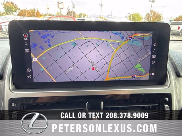 Used 2022  Lexus 460 Premium image 17