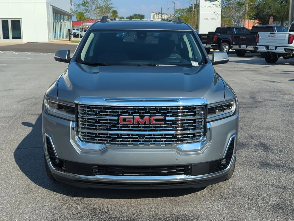 Used 2023 Silver GMC Denali image 9