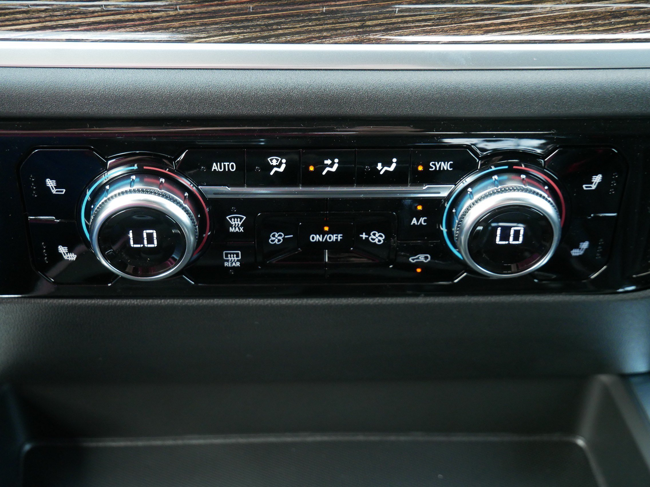 2026 GMC Sierra 1500 Elevation - Photo 8