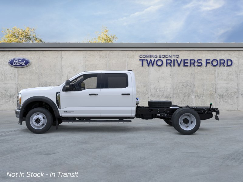 New 2026 Oxford White Ford F-450® XL image 3
