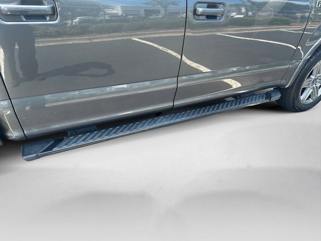 Used 2019 Gray Ford XLT image 17