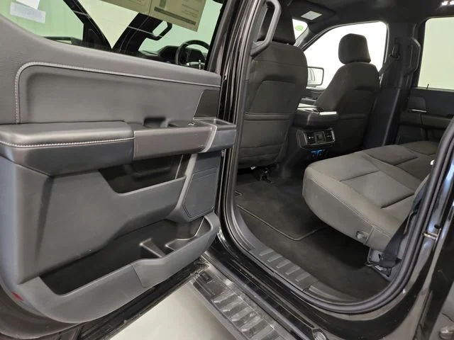 Used 2024 Black Ford XLT image 34
