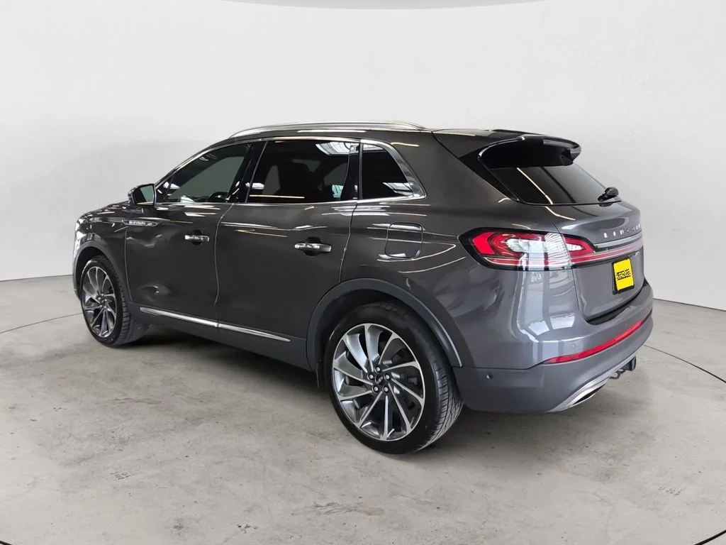 Used 2020 Gray Lincoln Reserve image 7